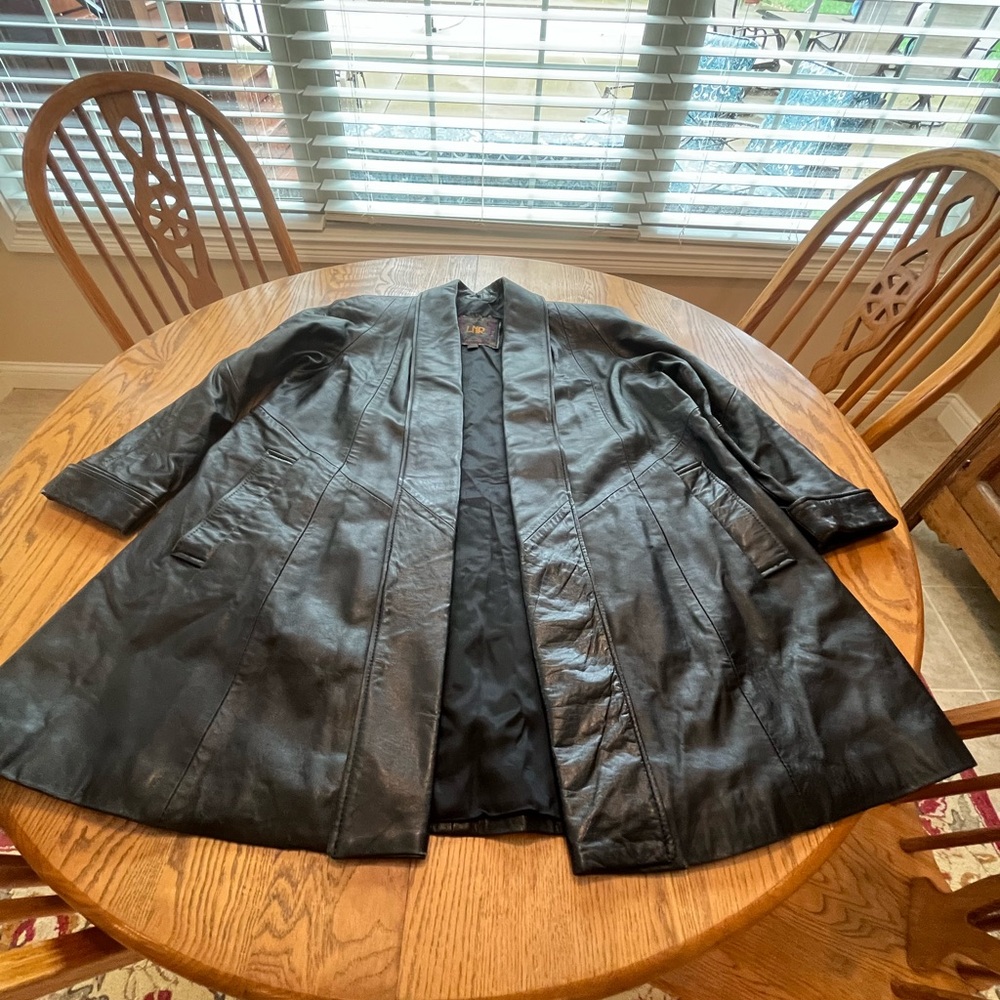 Vntg 80’s LNR Black Soft Leather Oversize Open Thigh Length Swing Coat Fits XL